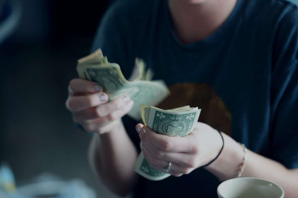 kako zaraditi novac preko interneta (video)