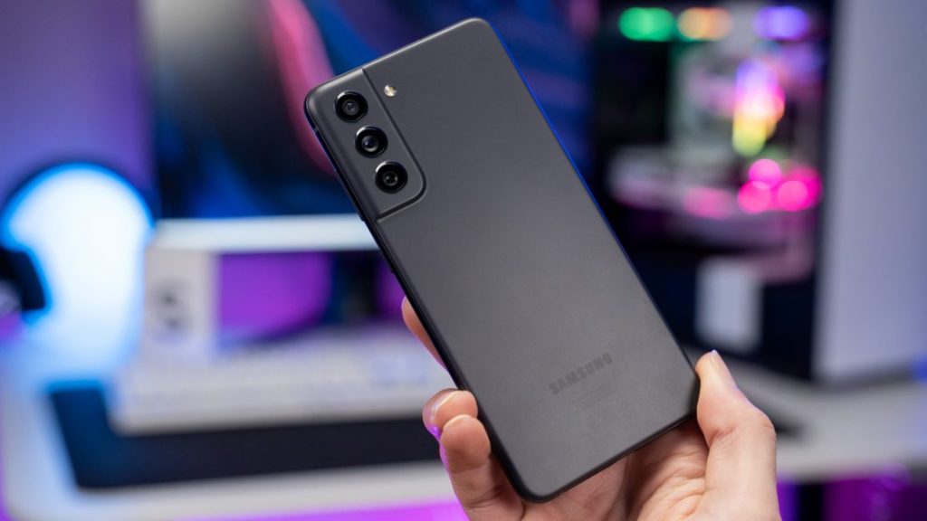 Neočekivano: Samsung sprema novu verziju Galaxy S21 FE telefona Neocekivano Samsung Sprema Novu Verziju Galaxy S21 Fe Telefona
